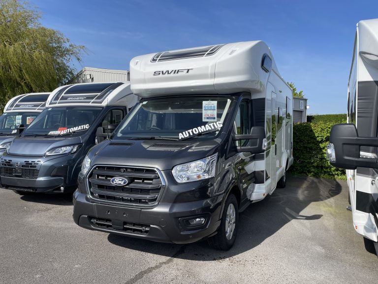 Swift Voyager 494